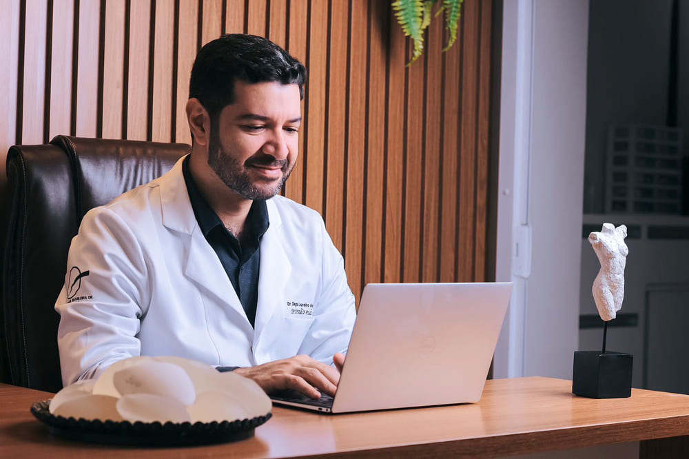 Consulta com Dr Diego Loureiro: primeiro passo para a sua transformação