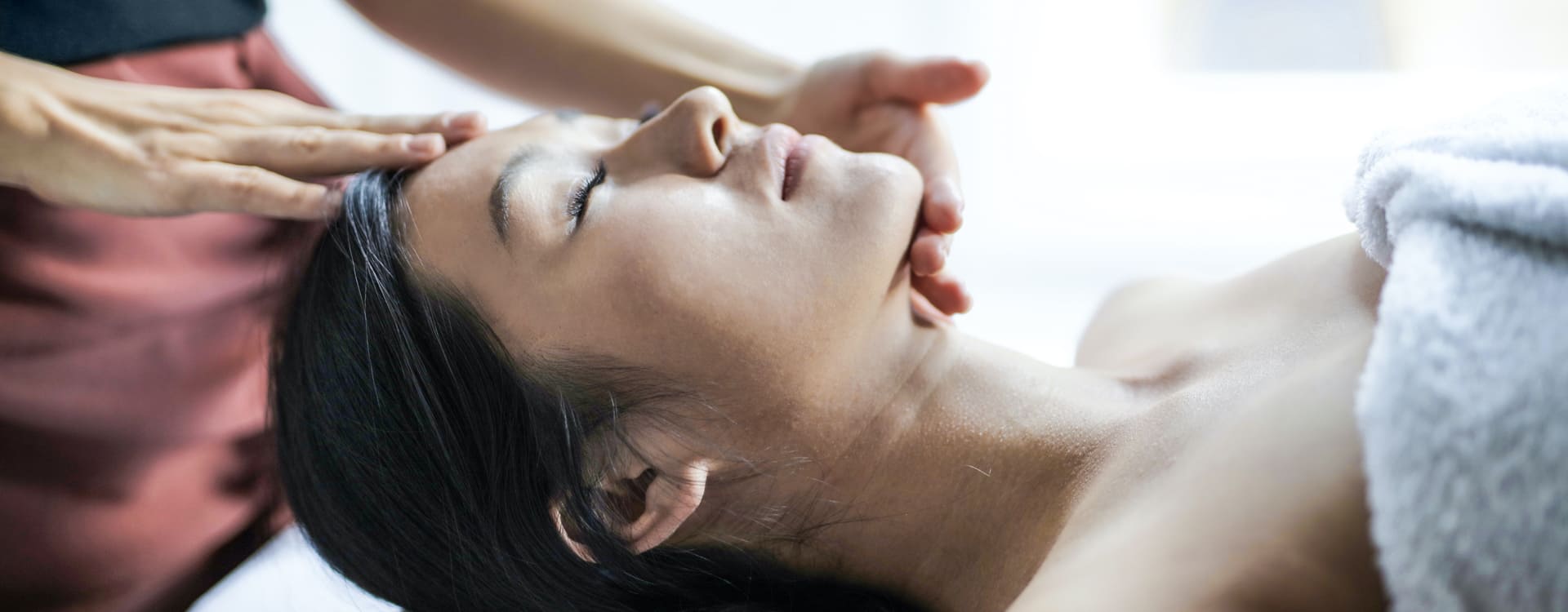 Dr Diego Loureiro - Tratamentos Corporais - Massagem Relaxante