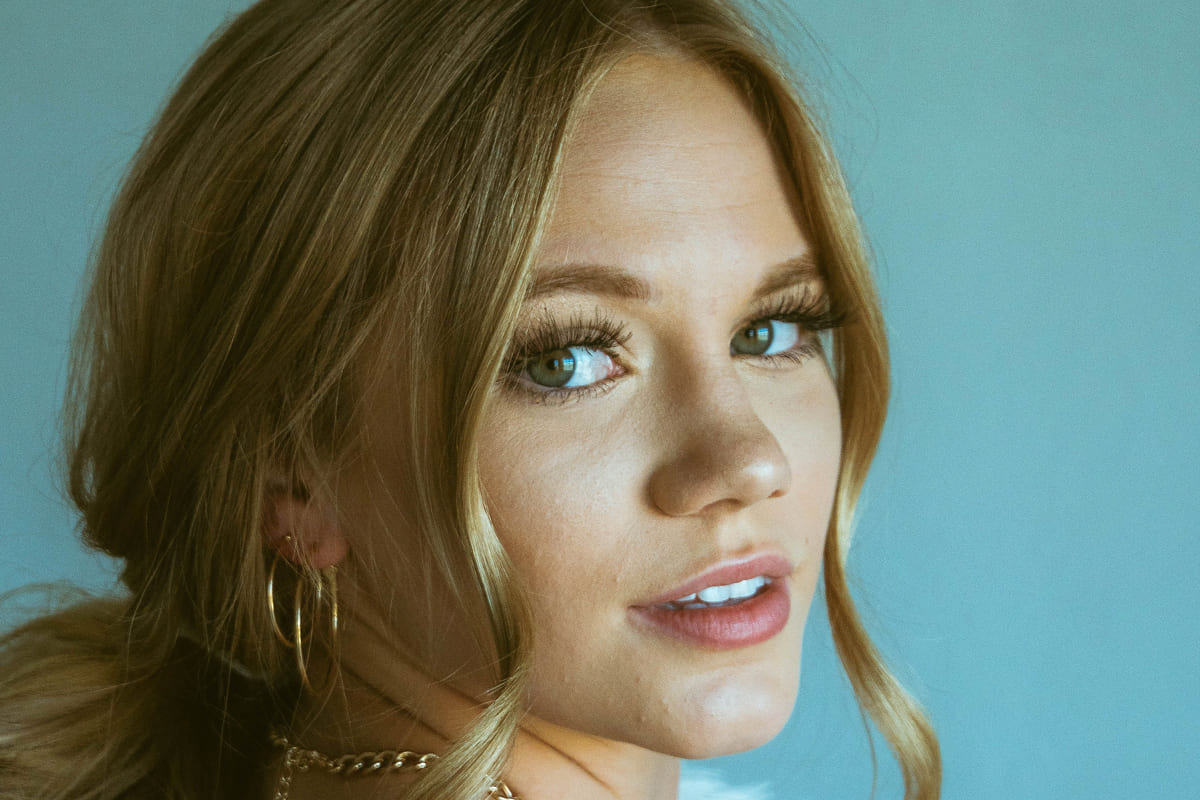 Dr Diego Loureiro - Tratamentos Faciais - Hidroxiapatita de Cálcio (CaHA)